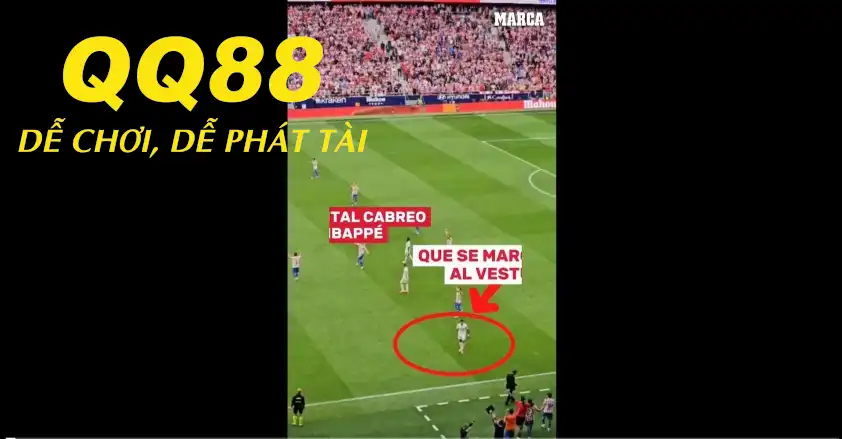 Mbappe đi thẳng vào đường hầm sau khi tiếng còi mãn cuộc vang lên (Ảnh: Marca).